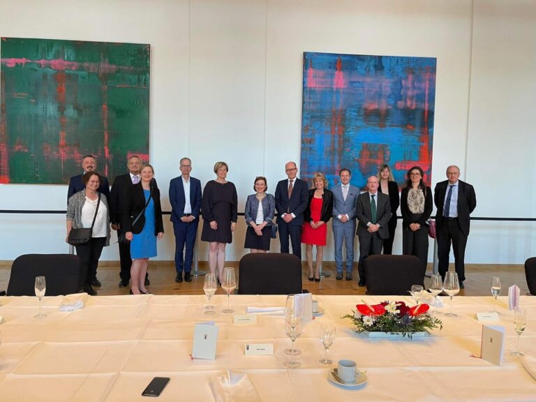 Interessanter Austausch mit französischen Richter*innen